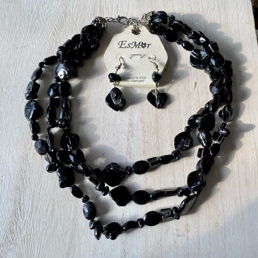 NWOT Esmor Necklace & Earring Set